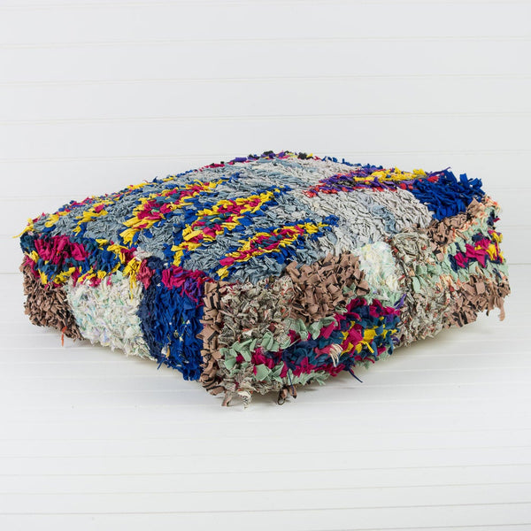 24''x24''x8'' Vintage Moroccan pouf