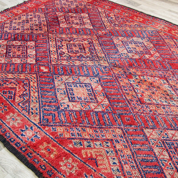 9'10"x 6' Vintage Moroccan Boujad Rug